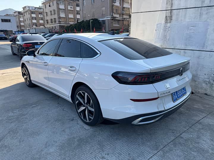 Фото 7 - Volkswagen Lamando L