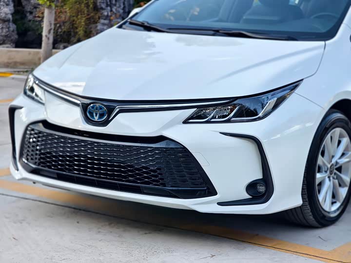 Фото 7 - Toyota Corolla