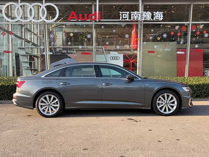 Фото 3 - Audi A6L