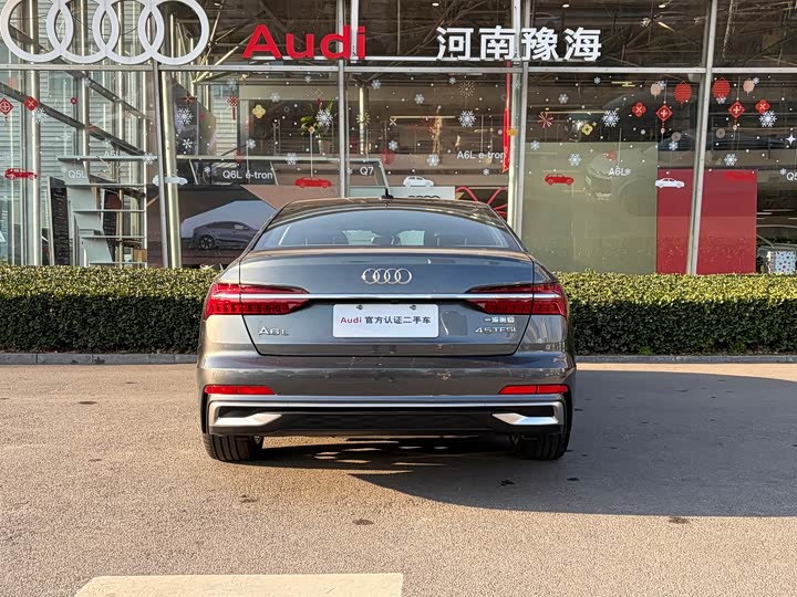 Фото 4 - Audi A6L