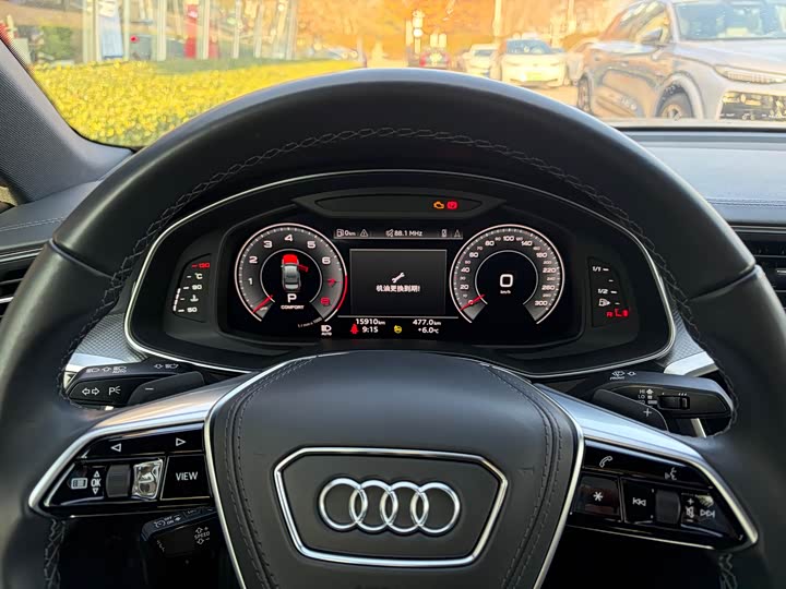 Фото 6 - Audi A6L