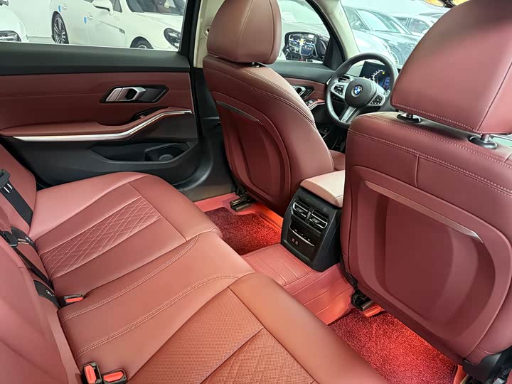 Фото 7 - BMW 3 Series