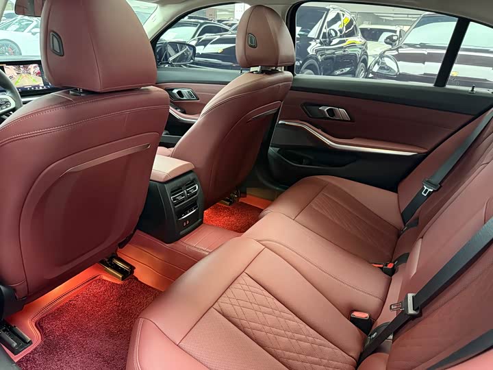 Фото 8 - BMW 3 Series