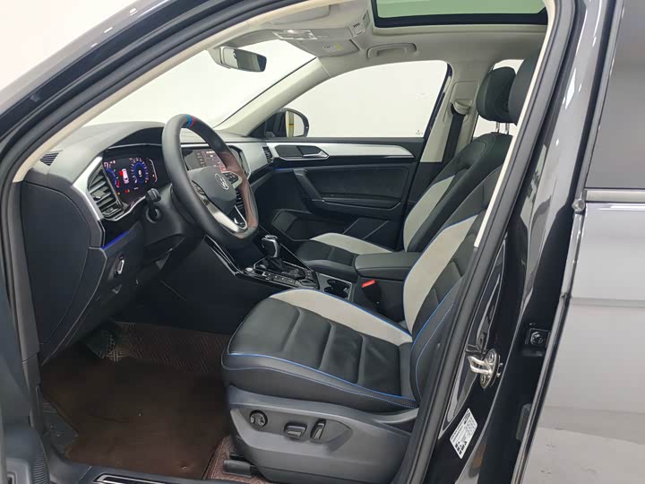 Фото 8 - Volkswagen Tayron GTE Hybrid