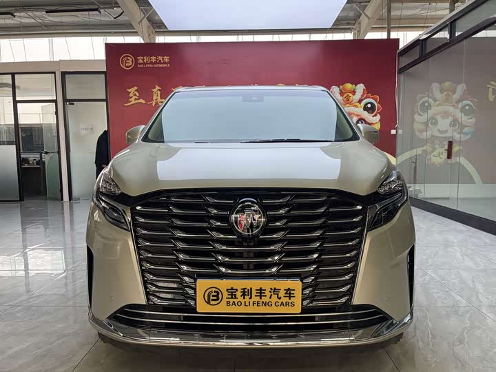 Фото 3 - Buick GL8 ES