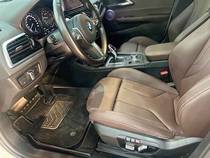 Фото 8 - BMW 1 Series