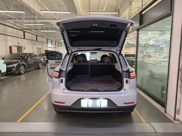 Фото 7 - Leapmotor C11