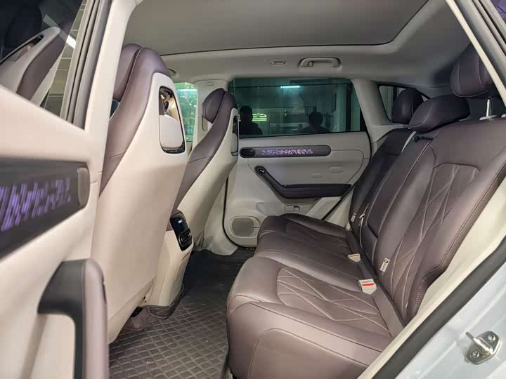 Фото 9 - Leapmotor C11