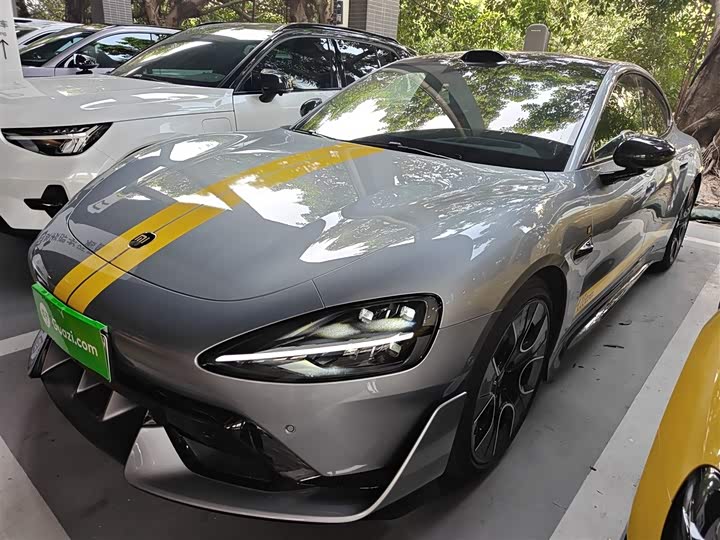 Фото 1 - Xiaomi SU7 Ultra