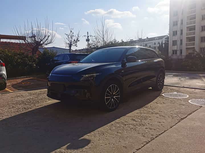 Фото 1 - Leapmotor C11