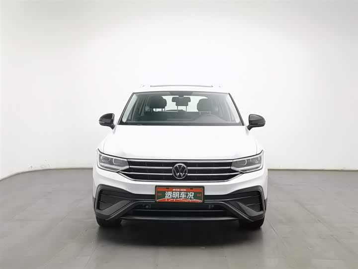 Фото 3 - Volkswagen Tiguan L Pro