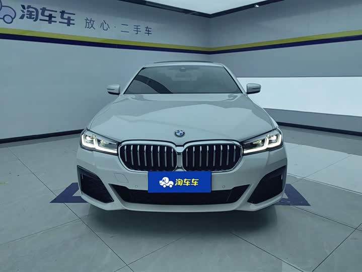 Фото 2 - BMW 5 Series