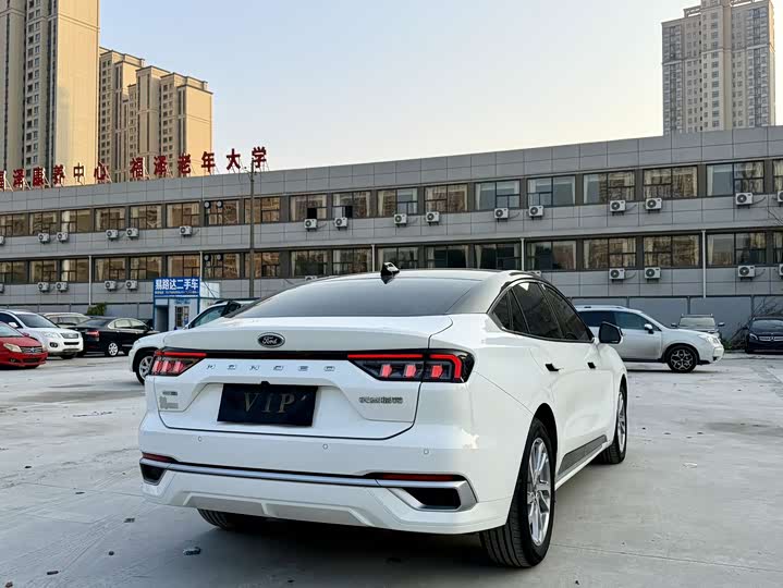 Фото 7 - Ford Mondeo