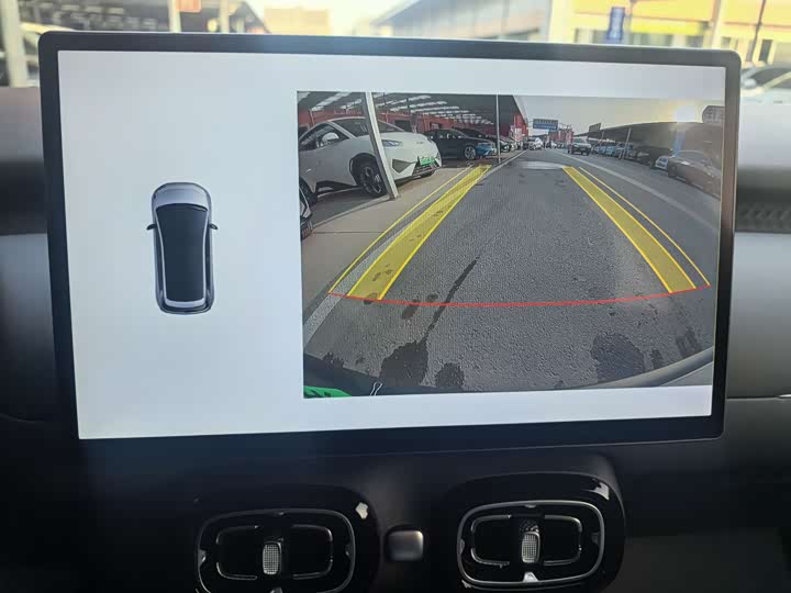 Фото 8 - GAC Aion UT