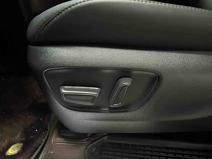 Фото 6 - Toyota Sienna