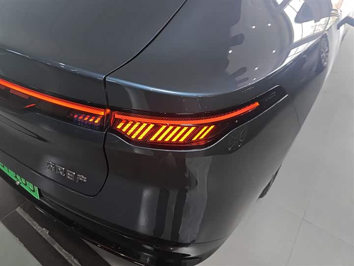 Фото 8 - Nissan N7