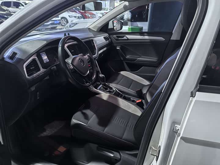 Фото 5 - Volkswagen T-Roc