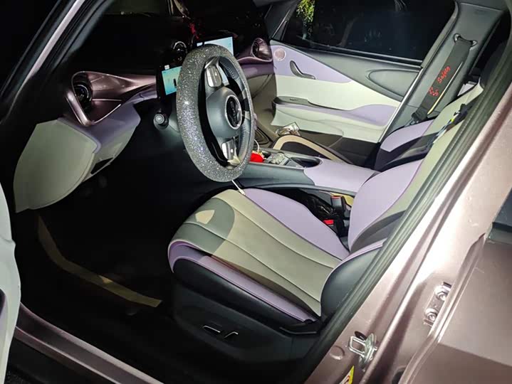 Фото 9 - BYD Dolphin