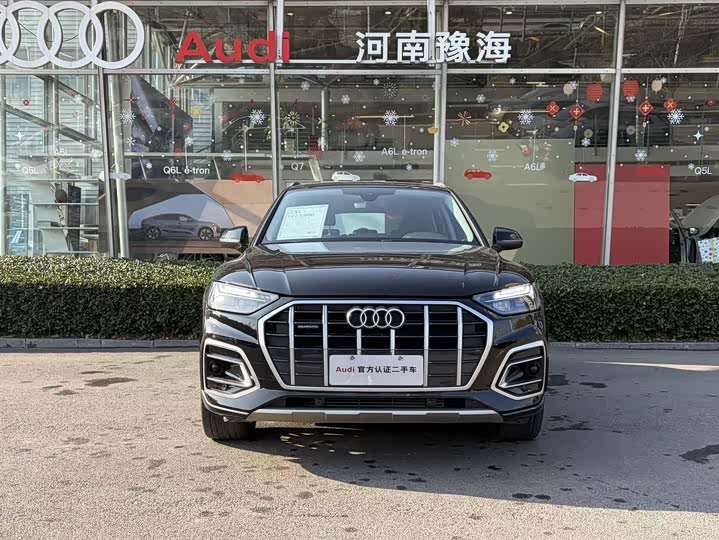 Фото 2 - Audi Q5L