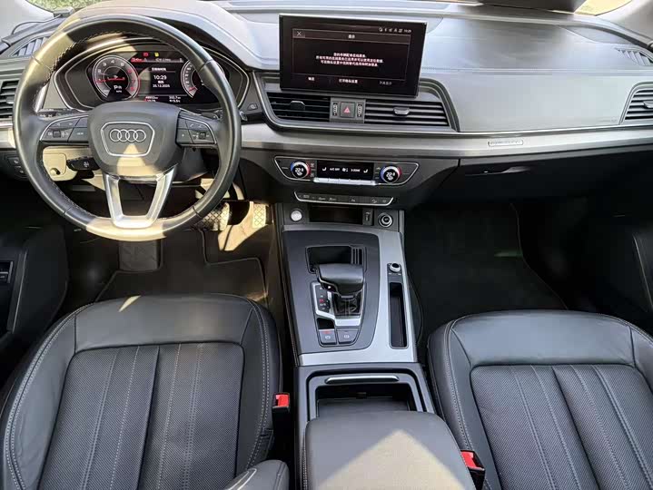 Фото 7 - Audi Q5L