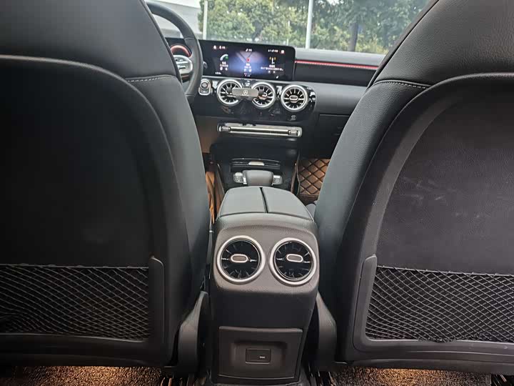 Фото 7 - Mercedes-Benz A-Class