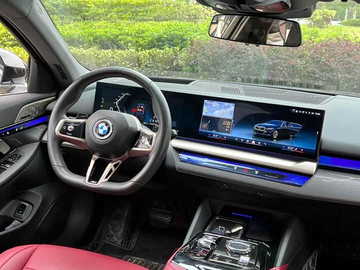 Фото 6 - BMW 5 Series