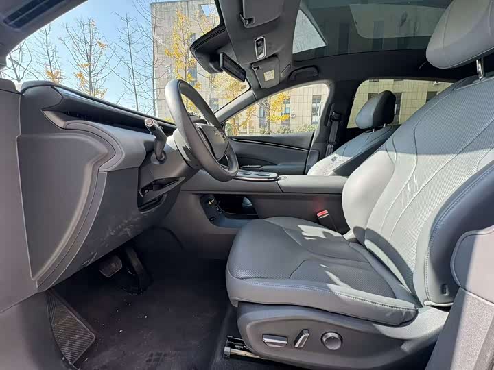 Фото 4 - XPeng G7