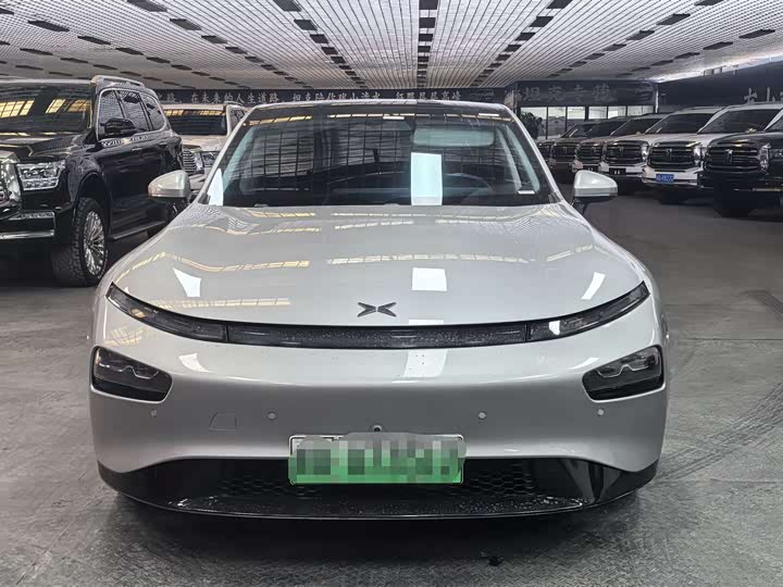 Фото 2 - XPeng P7