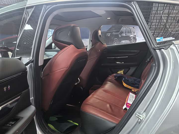 Фото 8 - XPeng P7