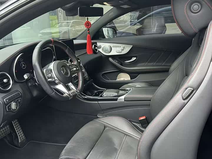 Фото 2 - Mercedes-Benz C-Class AMG