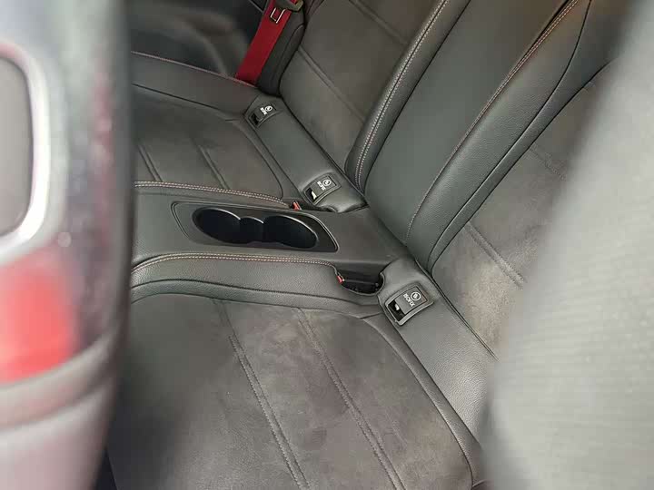 Фото 3 - Mercedes-Benz C-Class AMG