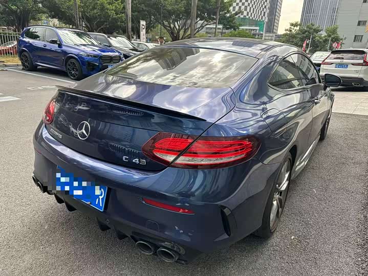 Фото 9 - Mercedes-Benz C-Class AMG