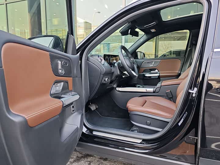 Фото 4 - Mercedes-Benz GLB-Class