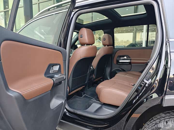 Фото 6 - Mercedes-Benz GLB-Class