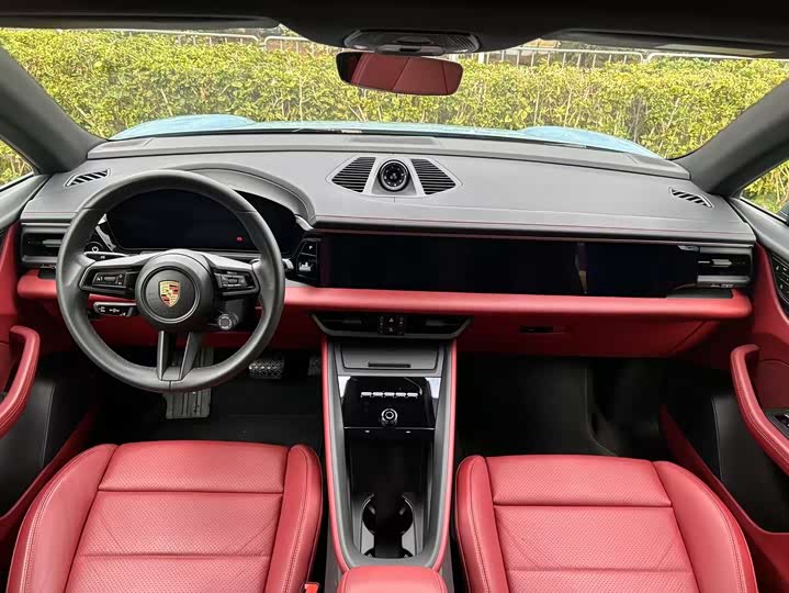 Фото 9 - Porsche Macan EV