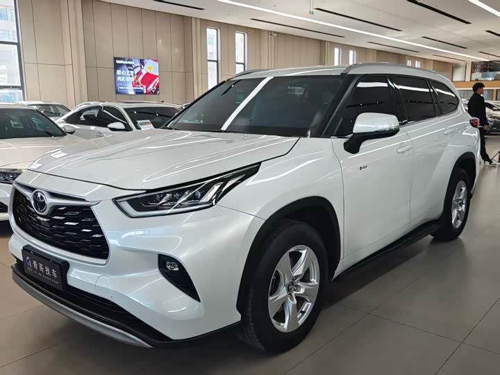 Фото 3 - Toyota Highlander