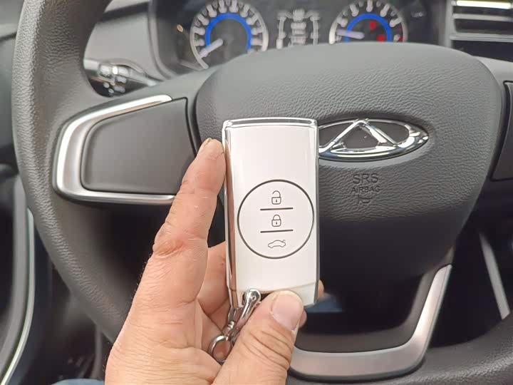 Фото 9 - Chery Tiggo 3x