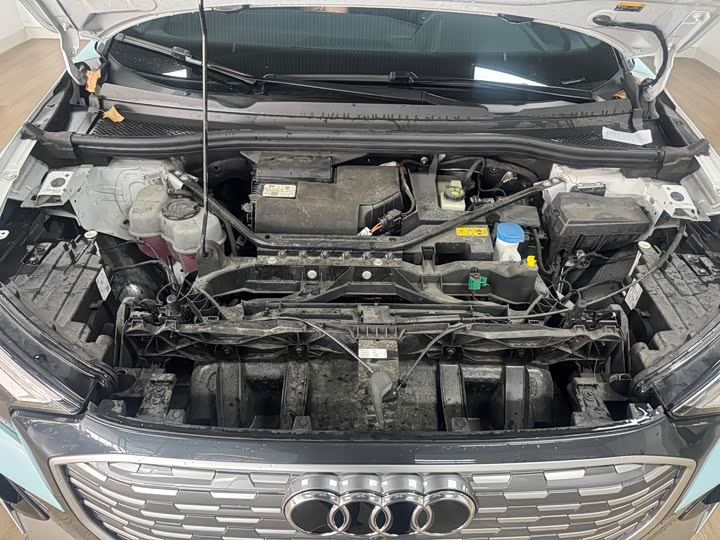 Фото 3 - Audi Q4 e-tron