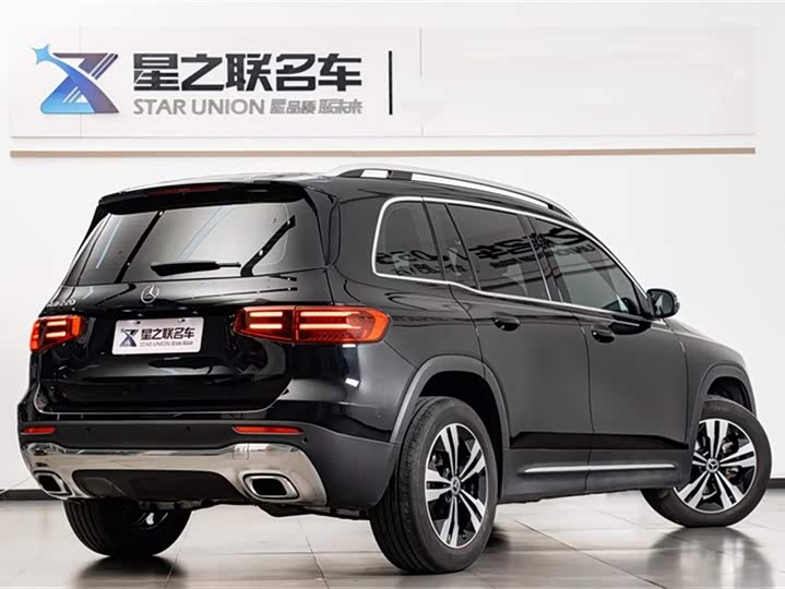 Фото 8 - Mercedes-Benz GLB-Class
