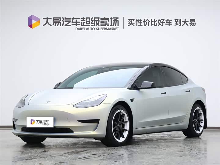 Фото 1 - Tesla Model 3