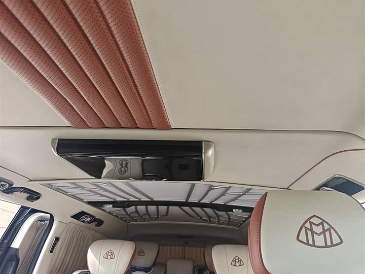 Фото 9 - Mercedes-Benz Vito