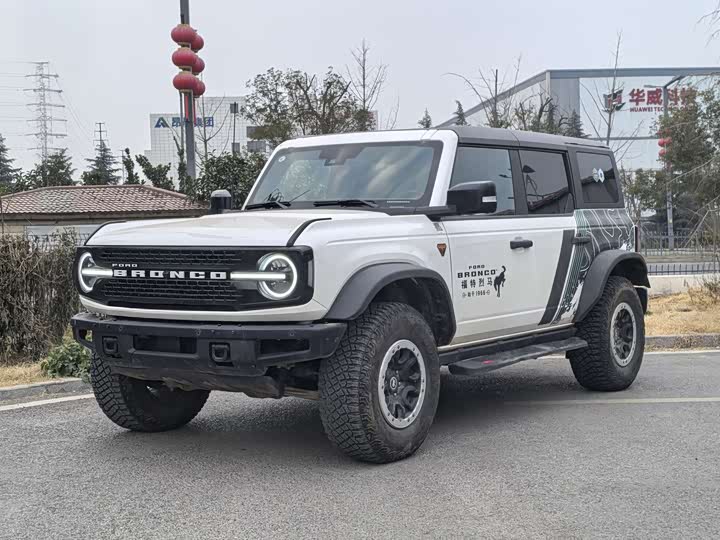 Фото 1 - Ford Bronco