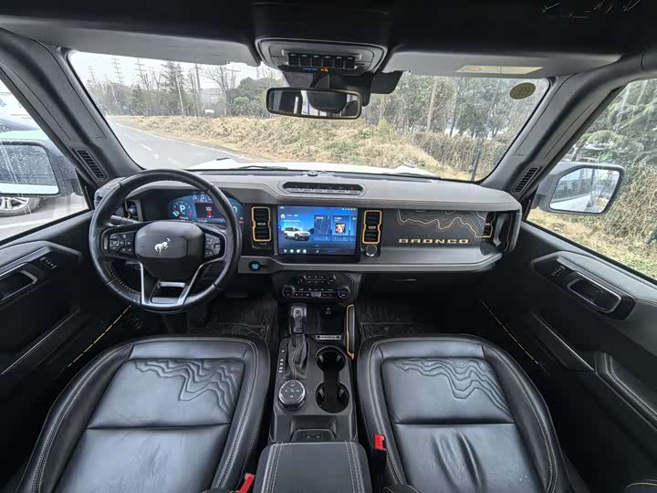 Фото 5 - Ford Bronco