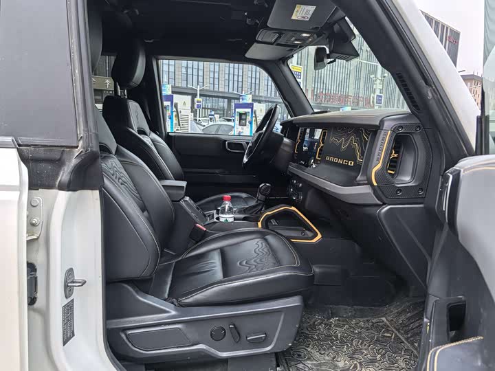 Фото 6 - Ford Bronco