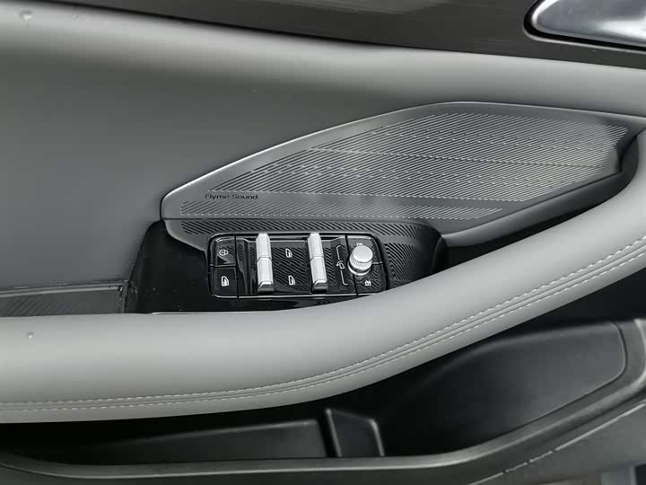 Фото 9 - Geely Galaxy A7