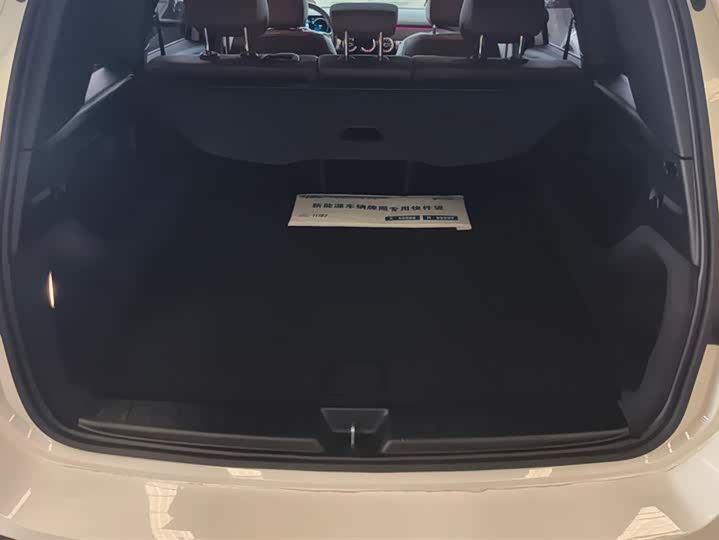 Фото 4 - Mercedes-Benz GLB-Class