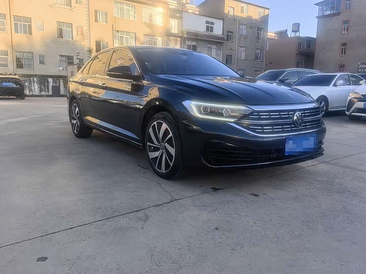 Фото 3 - Volkswagen Sagitar L