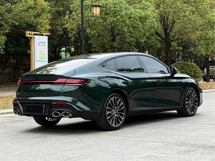 Фото 9 - MG Motor 7