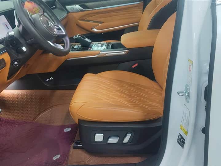 Фото 9 - Tank 500 Hybrid