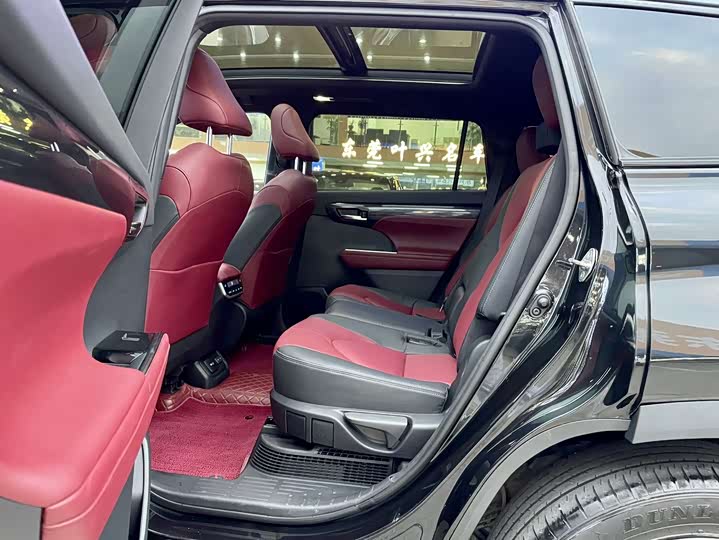 Фото 5 - Toyota Crown Kluger